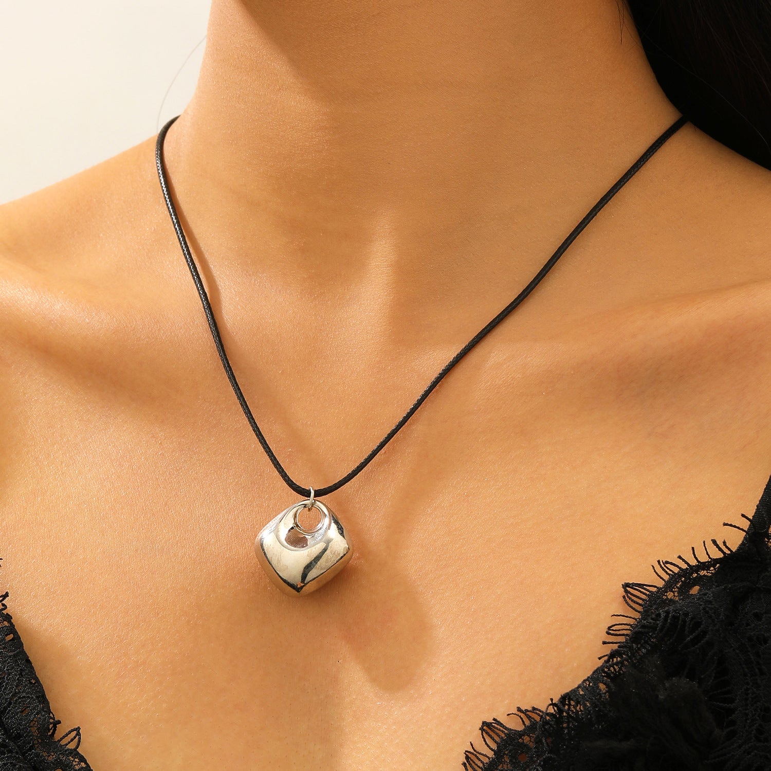 Wholesale Smooth brushed geometric simple necklace I